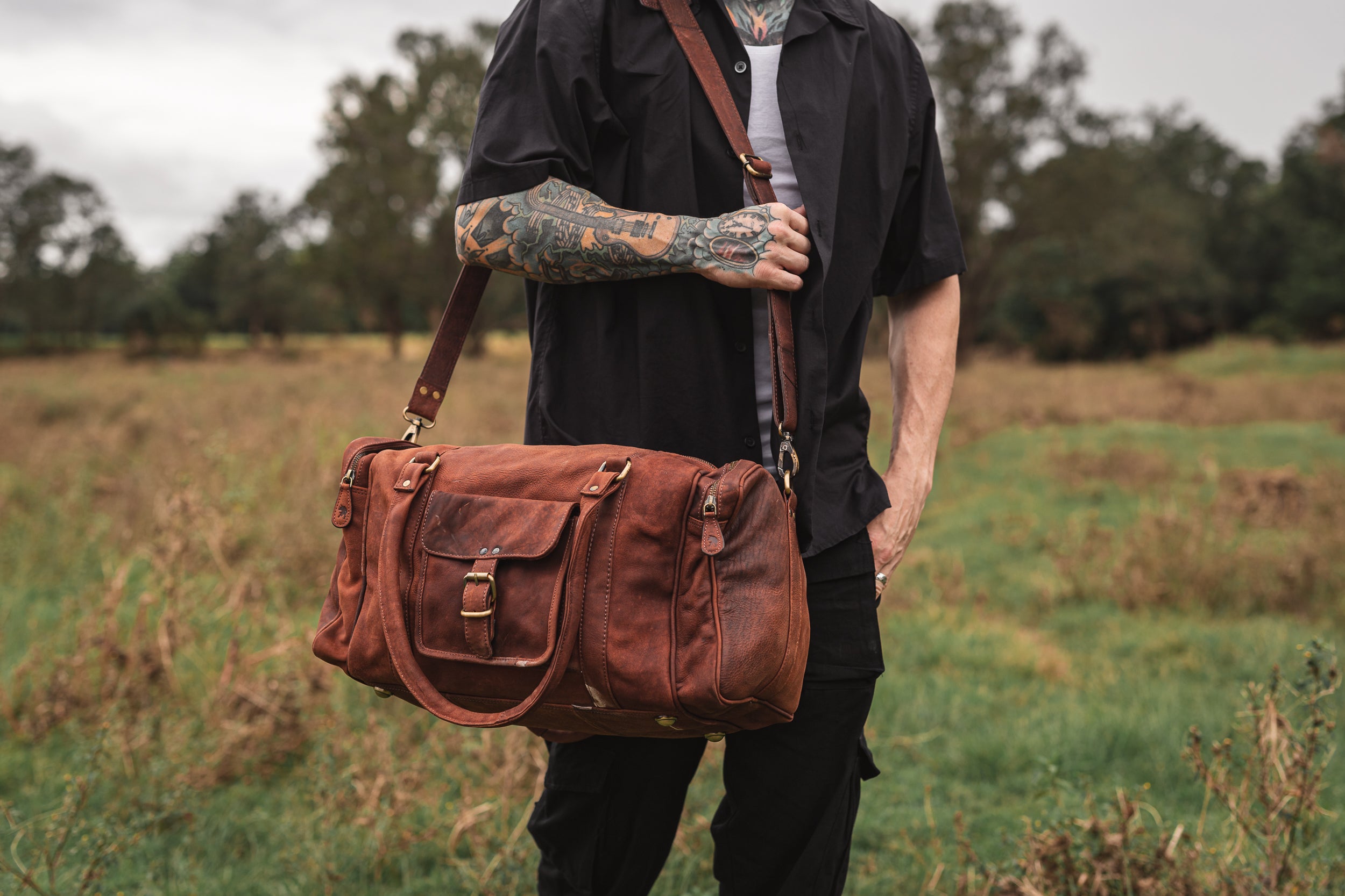 7 Best Men's Leather Duffle Bags That Will Make Your Travels A Breeze Vintage Leather Sydney